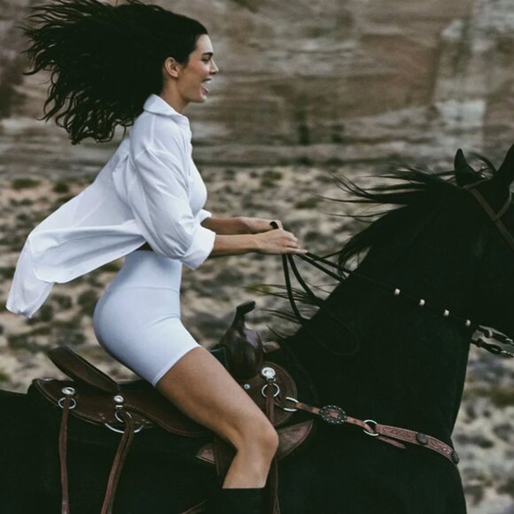 NWT Alo Yoga Dreamscape Button Down Long Sleeve - XS - Picture 8 of 9